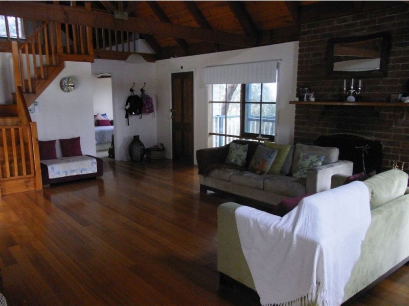 11 Maughan Road, Mount Eliza VIC 3930