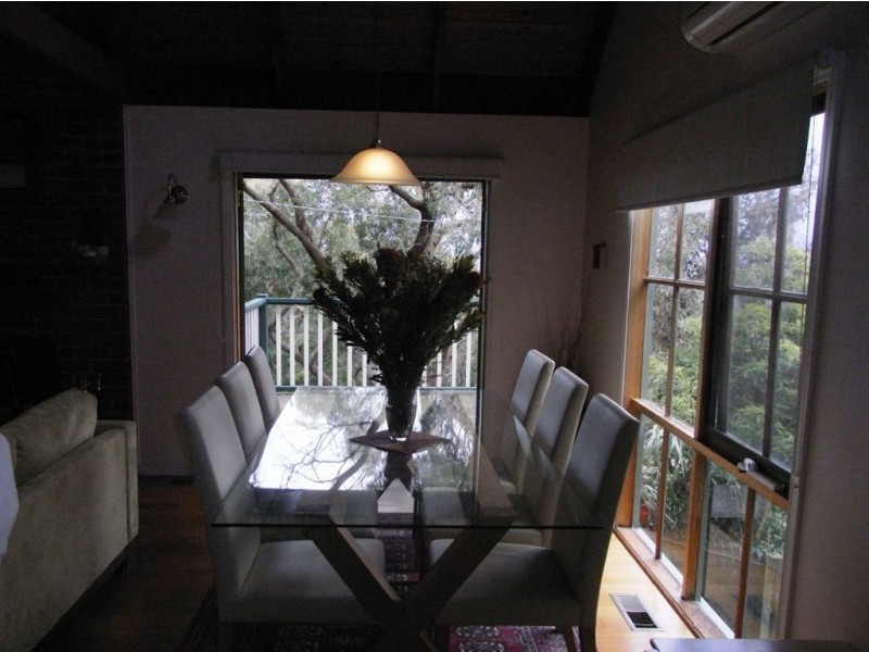 11 Maughan Road, Mount Eliza VIC 3930