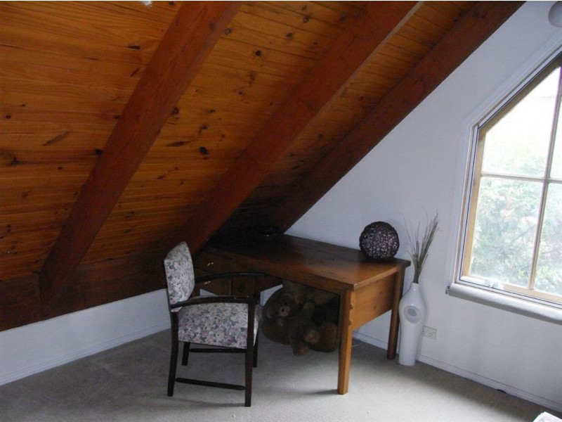 11 Maughan Road, Mount Eliza VIC 3930