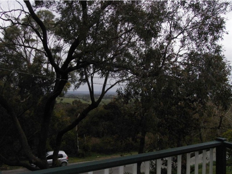 11 Maughan Road, Mount Eliza VIC 3930