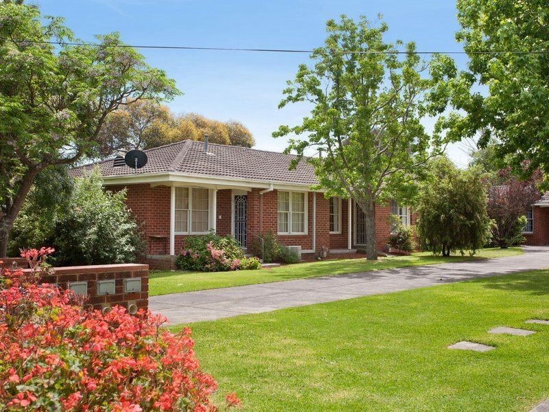 2/121 Mt Eliza Way, Mount Eliza VIC 3930