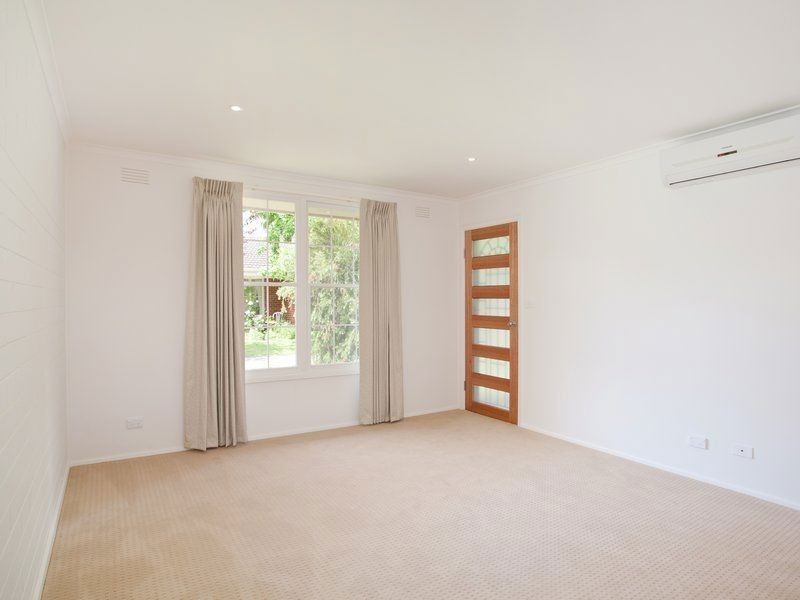 2/121 Mt Eliza Way, Mount Eliza VIC 3930