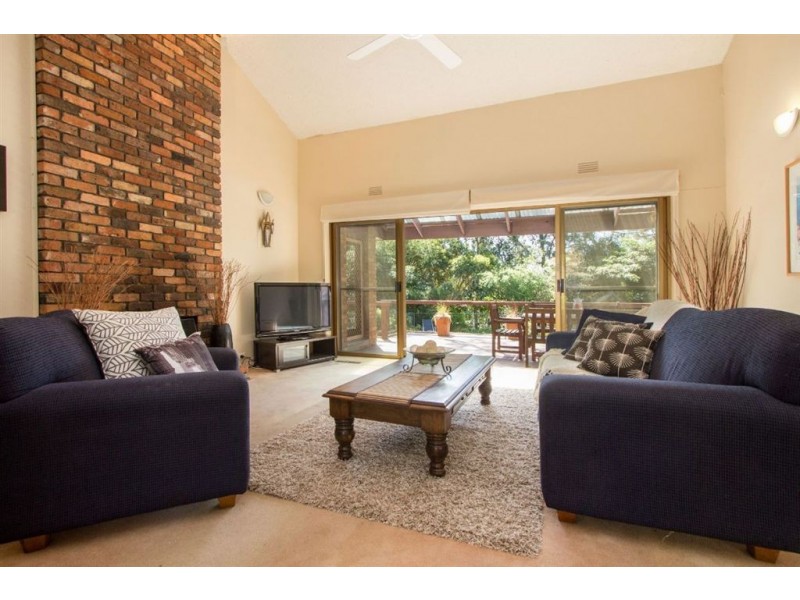 99 Mather Road, Mount Eliza VIC 3930