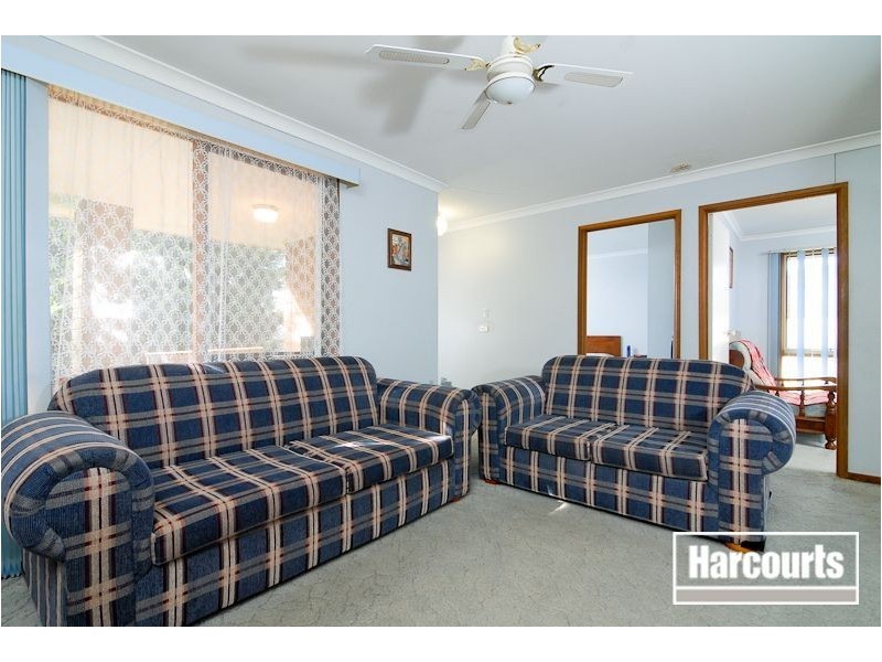 19 Caroline Crescent, Cranbourne VIC 3977