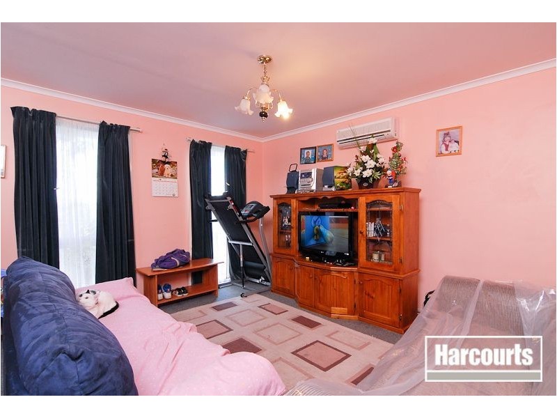 19 Meredith Crescent, Hampton Park VIC 3976