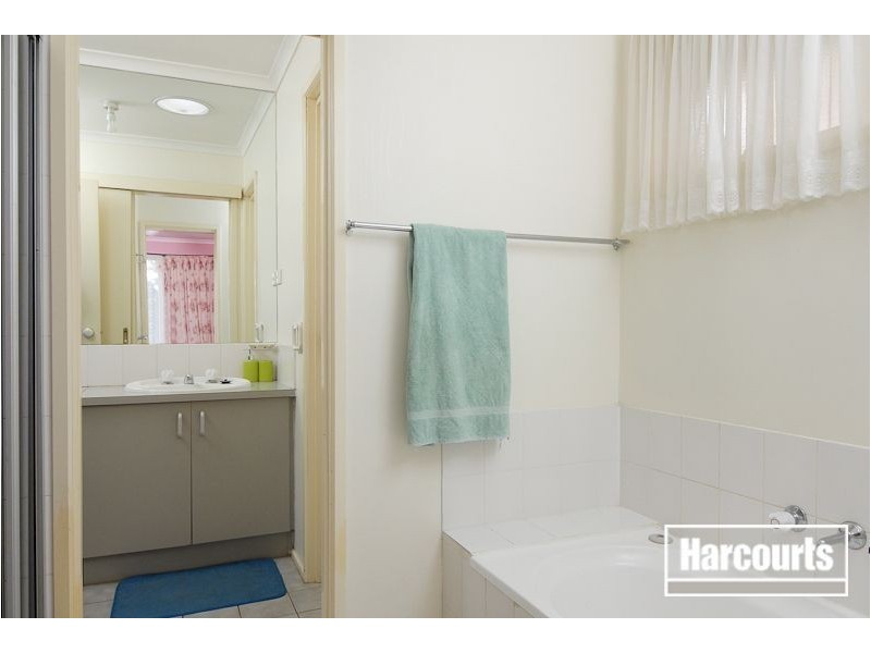 19 Meredith Crescent, Hampton Park VIC 3976