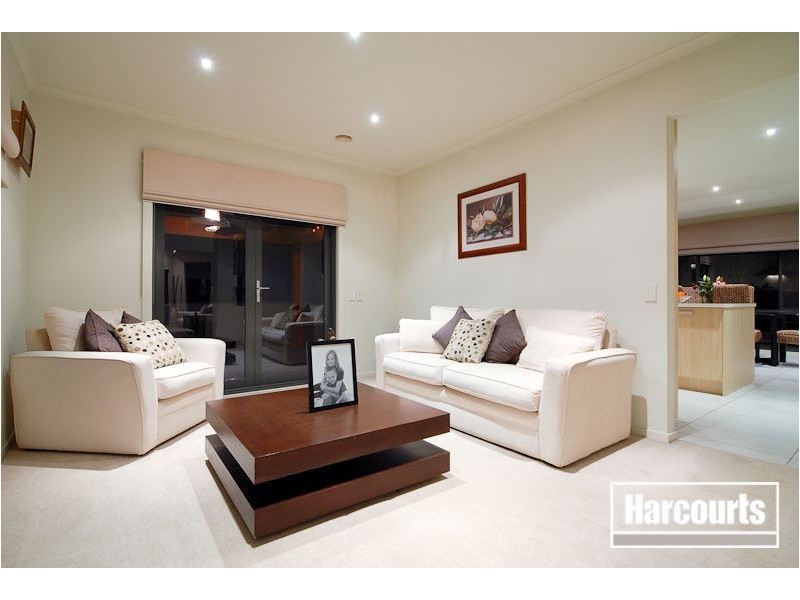 42 Bridgewater Boulevard, Berwick VIC 3806