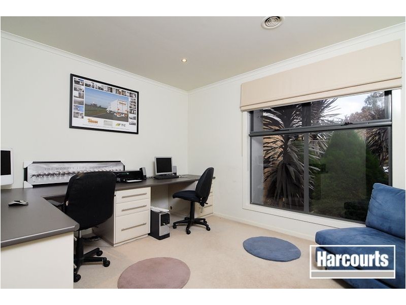 42 Bridgewater Boulevard, Berwick VIC 3806
