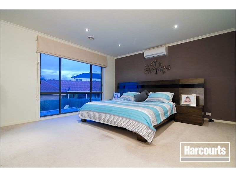 42 Bridgewater Boulevard, Berwick VIC 3806