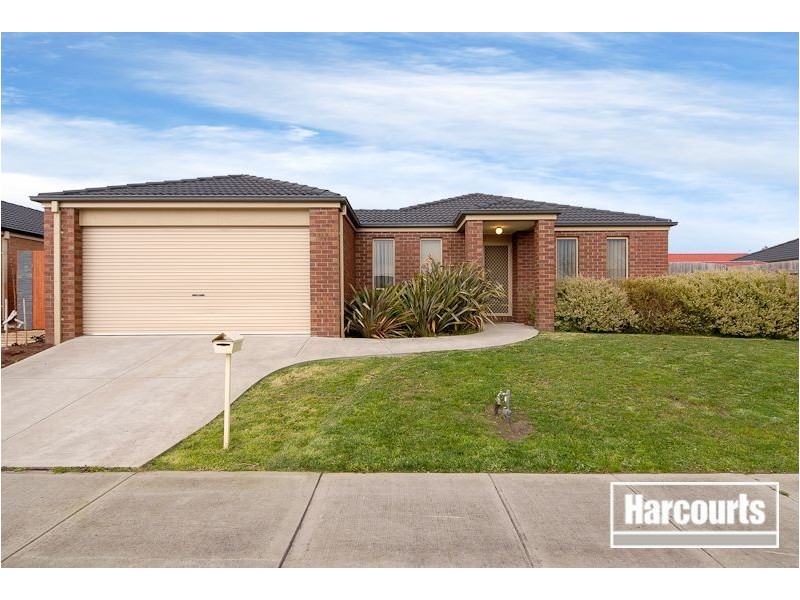 9 Orion Ave, Cranbourne VIC 3977
