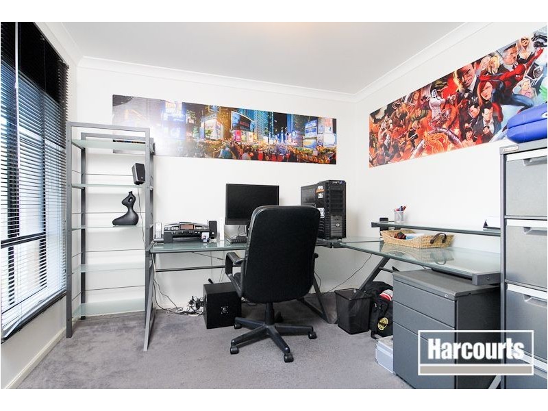 37 Chatswood Dve, Narre Warren South VIC 3805