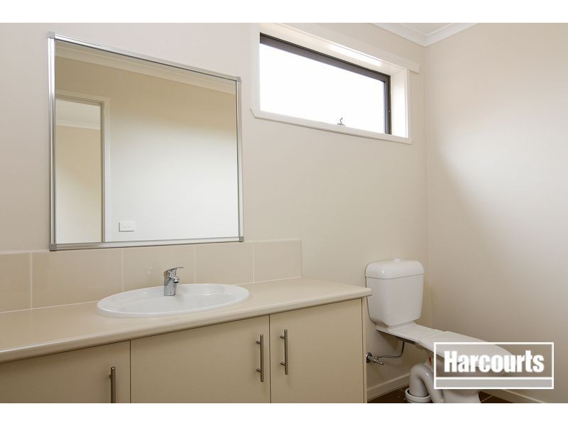 20 Bethune Drive, Hampton Park VIC 3976