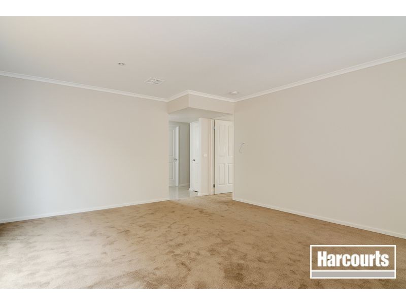 22 Bethune Drive, Hampton Park VIC 3976