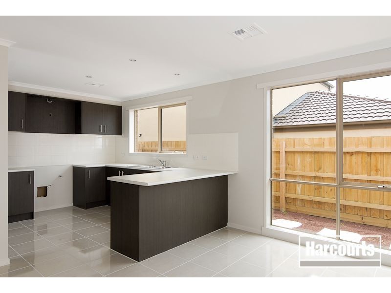 22 Bethune Drive, Hampton Park VIC 3976