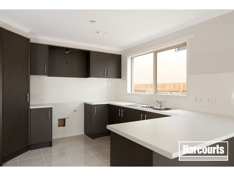 22 Bethune Drive, Hampton Park VIC 3976