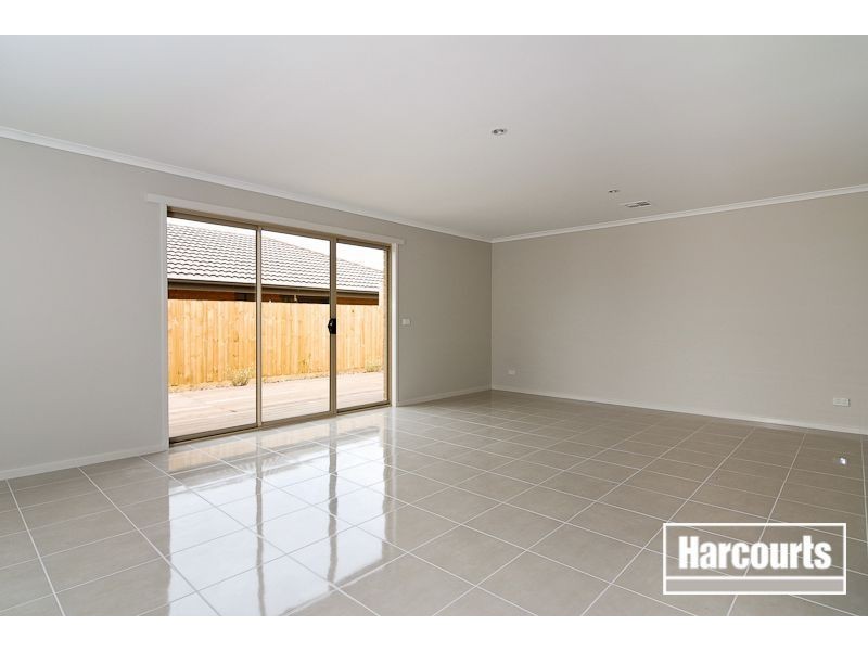 22 Bethune Drive, Hampton Park VIC 3976