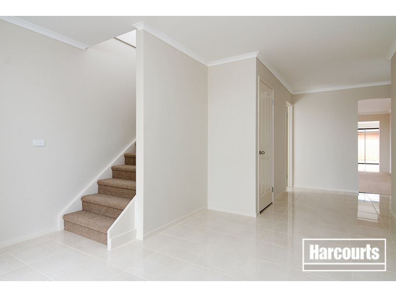 24 Bethune Drive, Hampton Park VIC 3976