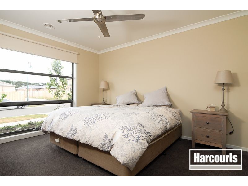 19 Tilden Rise, Cranbourne North VIC 3977