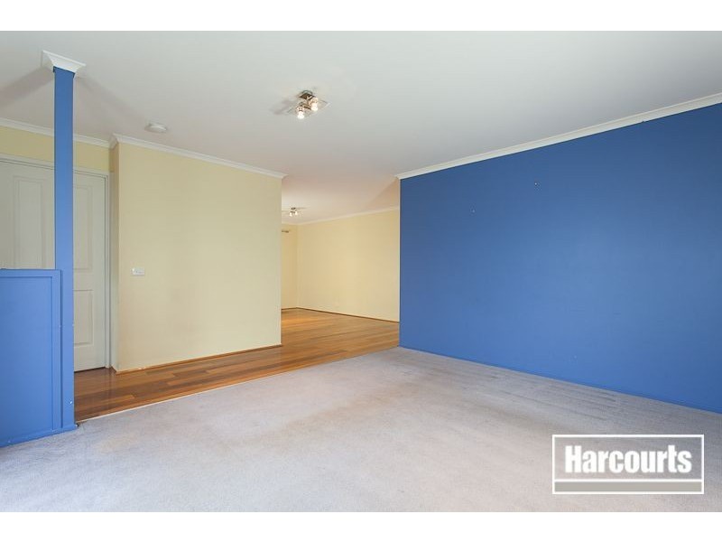 9 Feehan Crescent, Narre Warren South VIC 3805