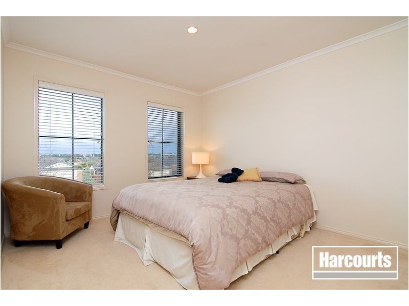 116 Robinswood Parade, Narre Warren South VIC 3805