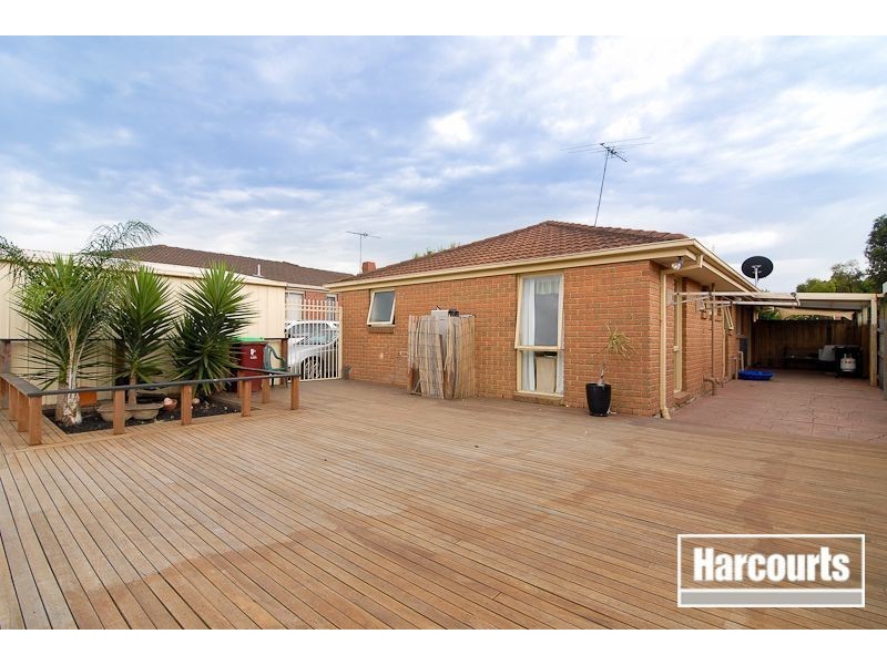 27 Saffron Drive, Hallam VIC 3803