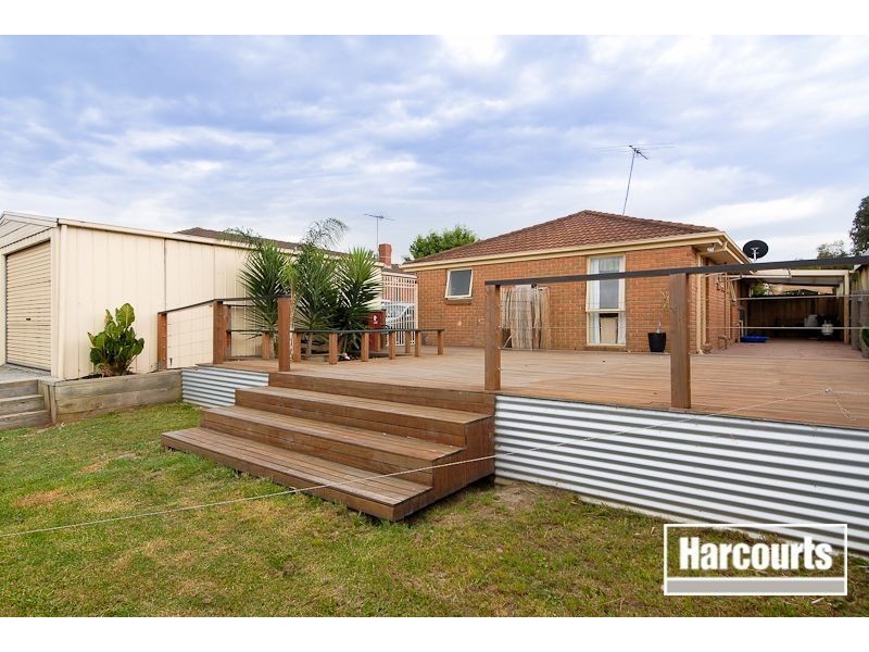 27 Saffron Drive, Hallam VIC 3803