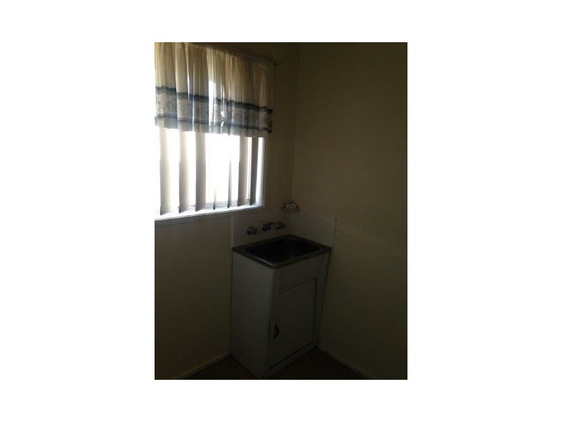 2/38 Lyall  Street, Cranbourne VIC 3977