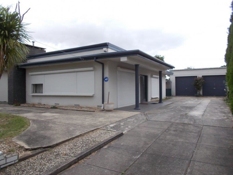 36 Sweeney Drive, Narre Warren VIC 3805