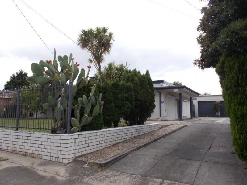 36 Sweeney Drive, Narre Warren VIC 3805