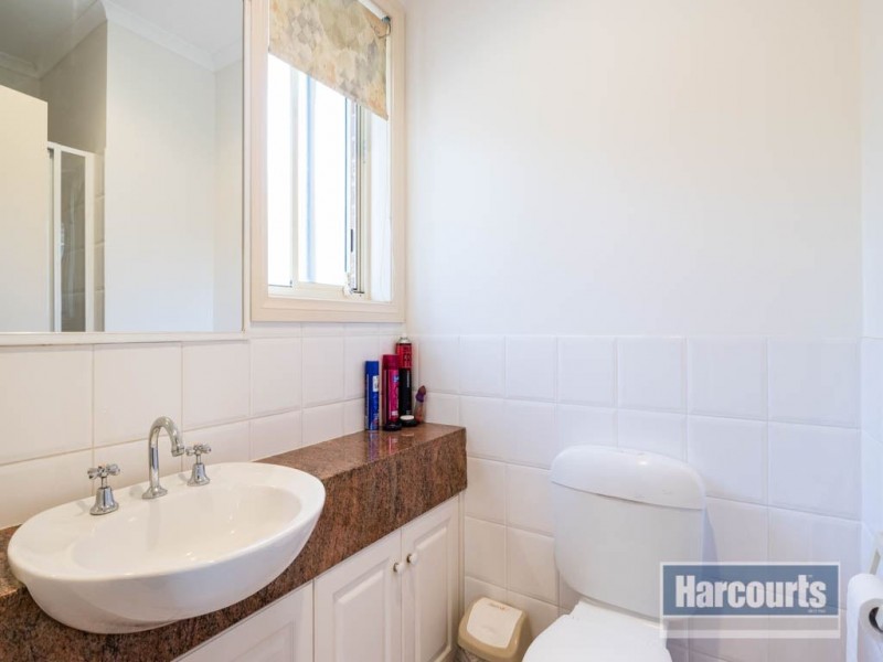 2/27-29 Bakewell Street, Cranbourne VIC 3977