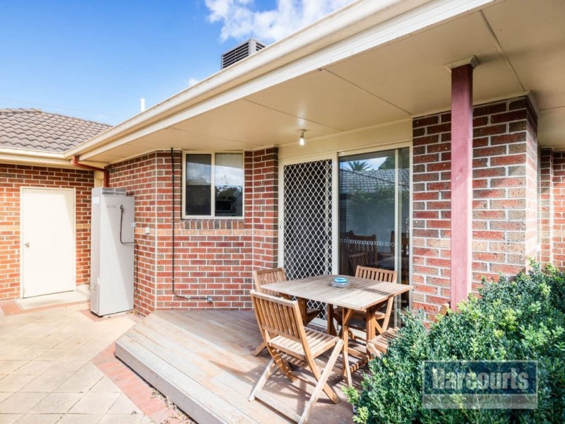 2/27-29 Bakewell Street, Cranbourne VIC 3977