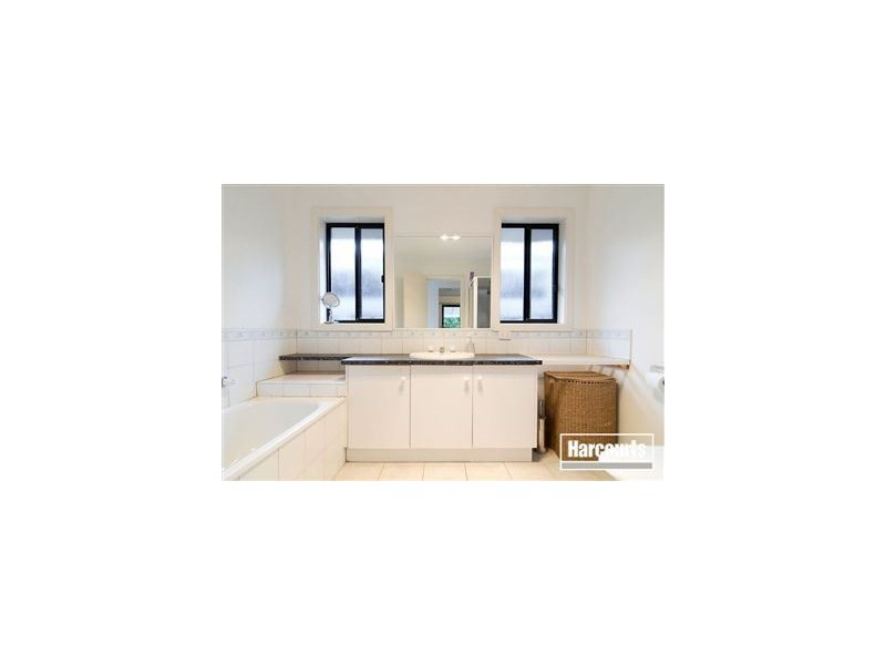 13 Applegum Court, Narre Warren VIC 3805