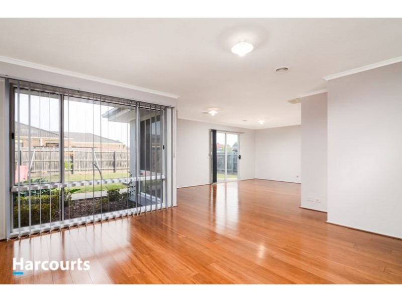 1 Ovata Place, Cranbourne West VIC 3977