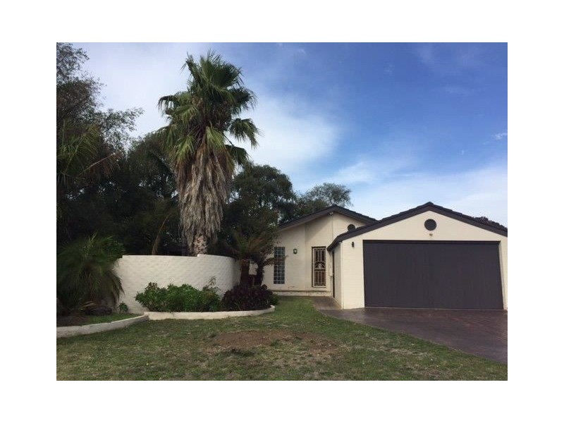 5 Kimberly Court, Berwick VIC 3806