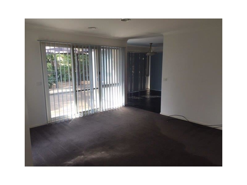 5 Kimberly Court, Berwick VIC 3806