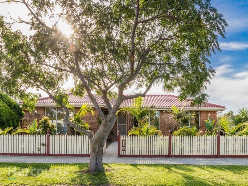 14 Ellindale Close, Hampton Park VIC 3976