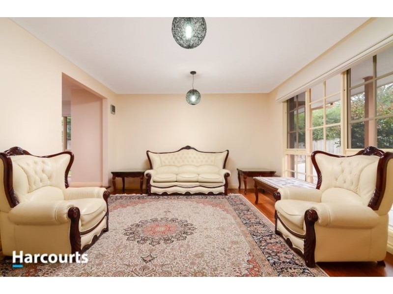 61 Ravensthorpe Crescent, Narre Warren VIC 3805