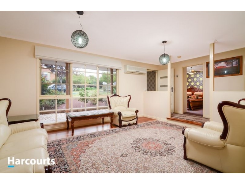 61 Ravensthorpe Crescent, Narre Warren VIC 3805