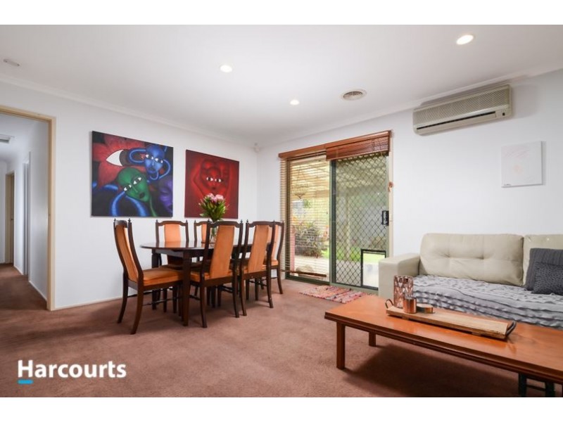 8 Karen Close, Narre Warren South VIC 3805