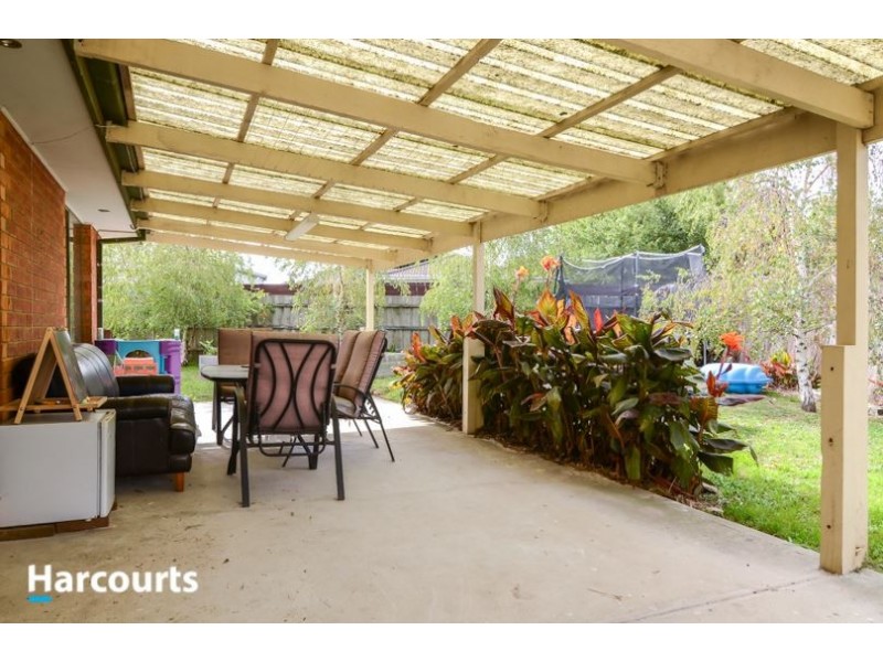 8 Karen Close, Narre Warren South VIC 3805