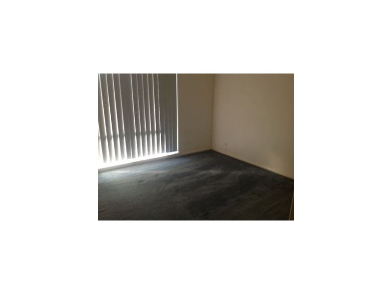 23 Fernisky Drive, Cranbourne East VIC 3977