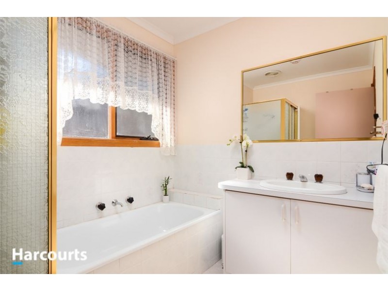 2/26 Elizabeth Street, Cranbourne North VIC 3977