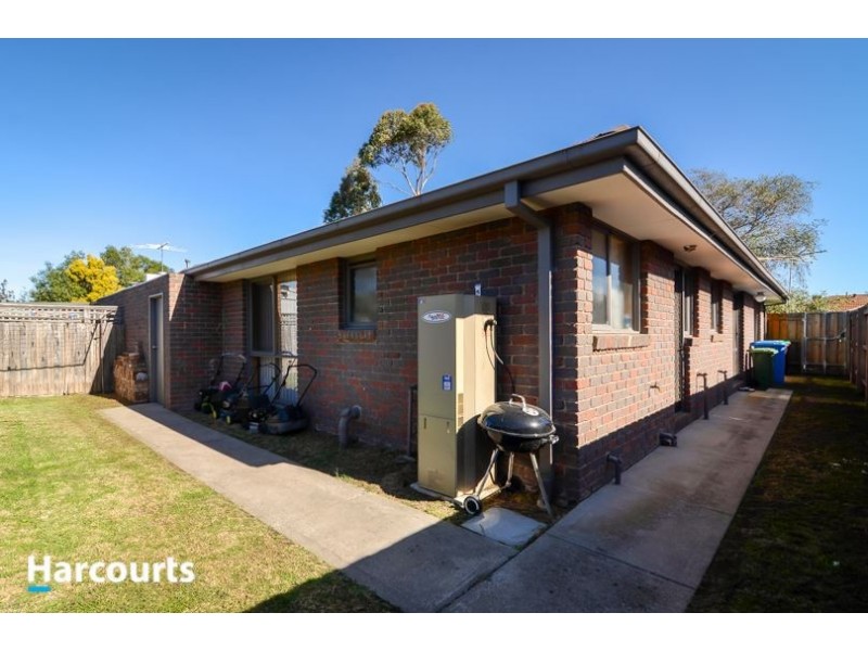2/26 Elizabeth Street, Cranbourne North VIC 3977