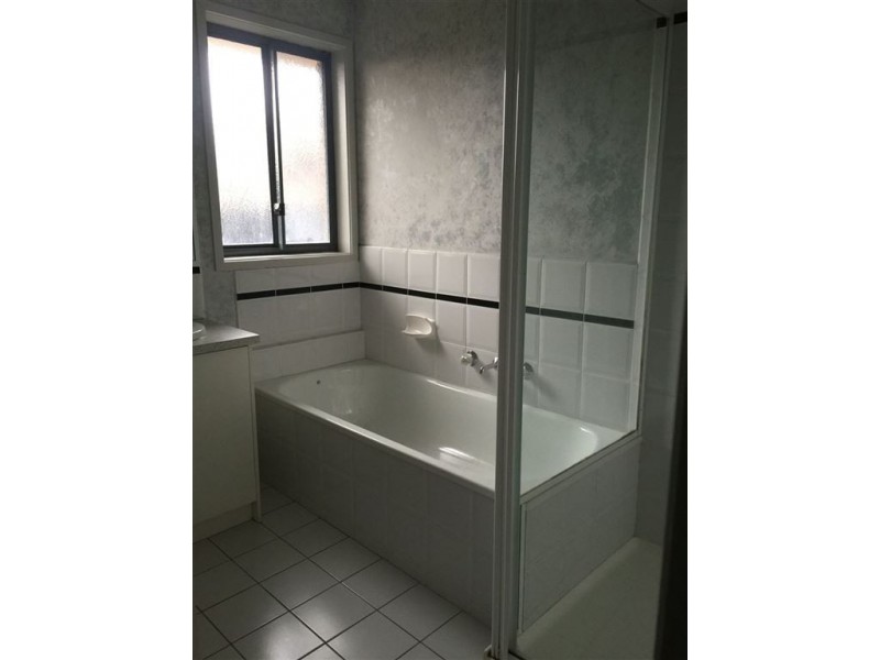 19 England Walk, Narre Warren South VIC 3805