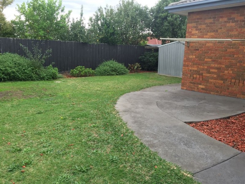 19 England Walk, Narre Warren South VIC 3805