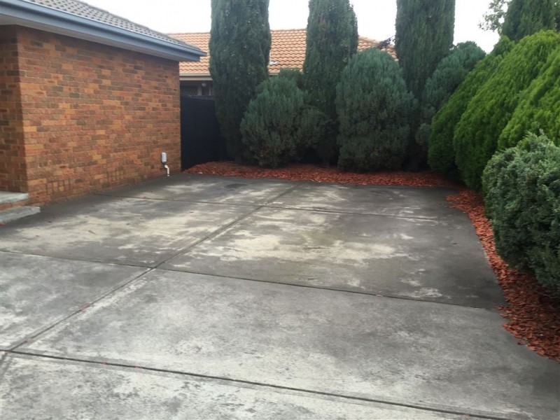 19 England Walk, Narre Warren South VIC 3805