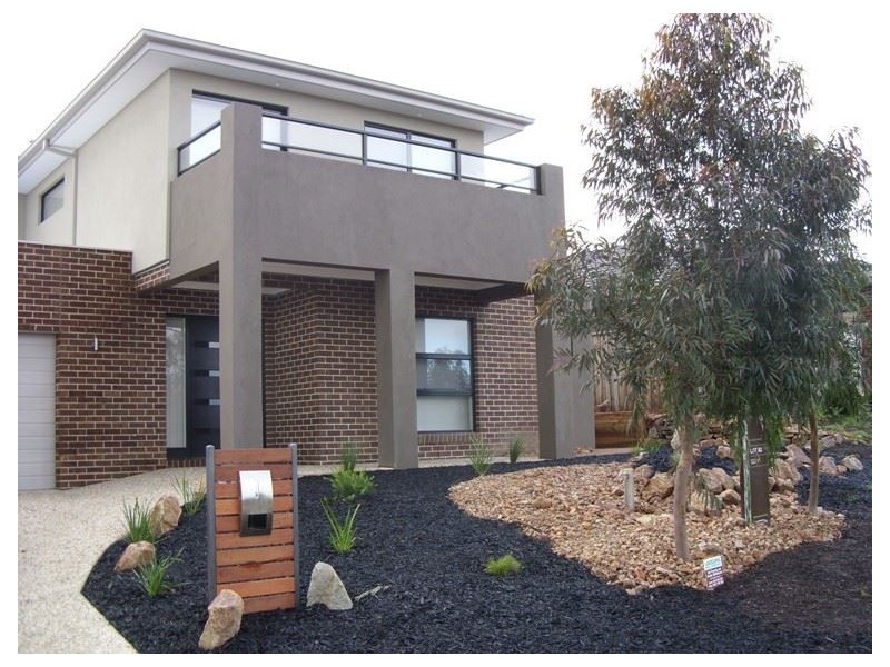 23 Waterhouse Way, Cranbourne South VIC 3977