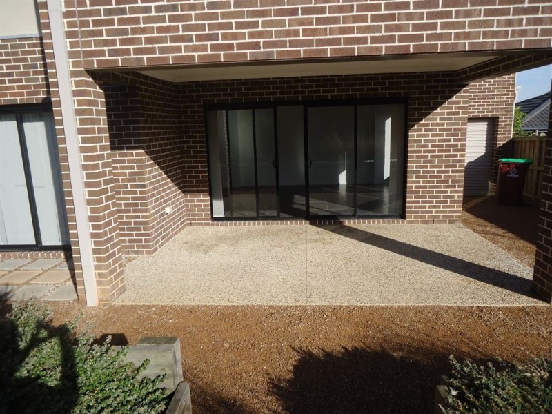 23 Waterhouse Way, Cranbourne South VIC 3977