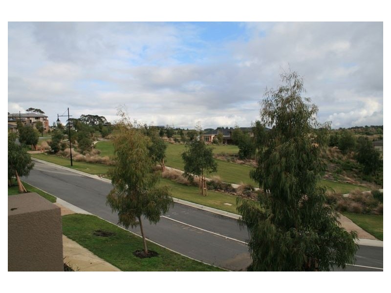 23 Waterhouse Way, Cranbourne South VIC 3977