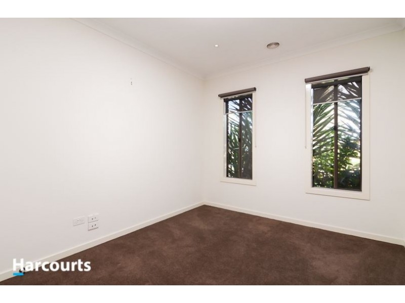 18 Datura Avenue, Cranbourne North VIC 3977
